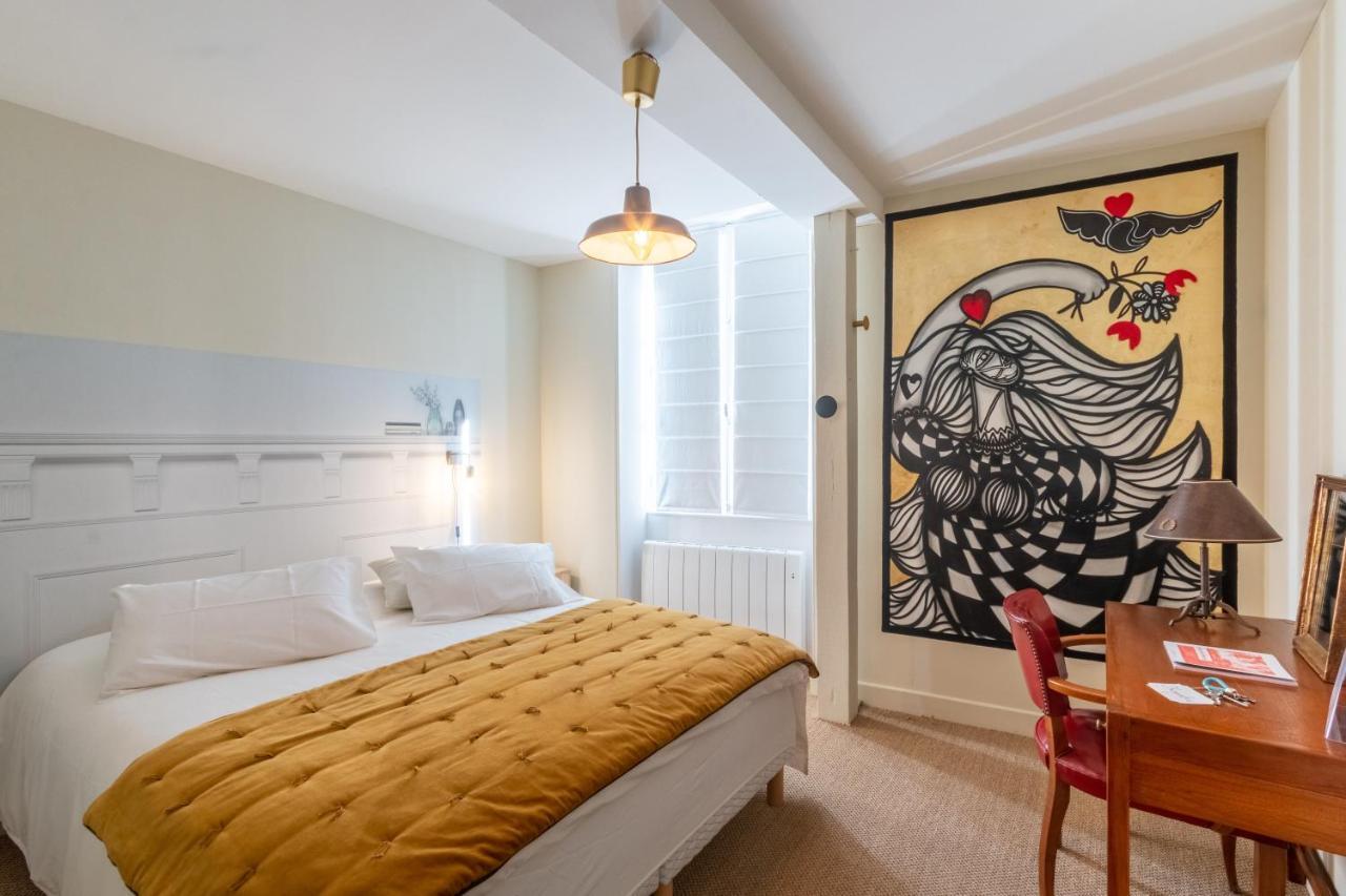 Hôtel Le Sanglier Hirsute à Mezieres-en-Brenne Extérieur photo