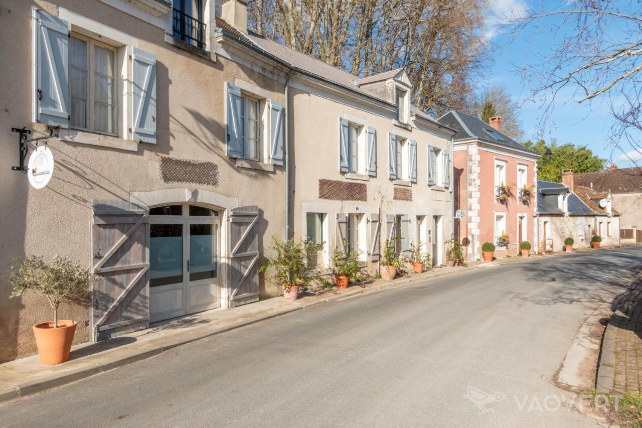 Hôtel Le Sanglier Hirsute à Mezieres-en-Brenne Extérieur photo
